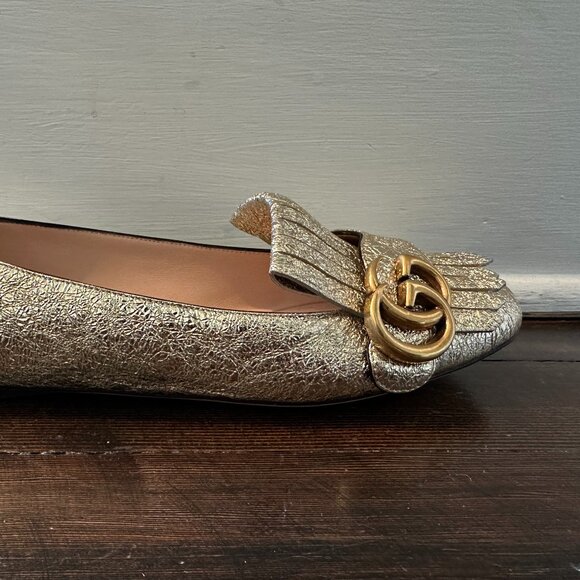 GUCCI Marmont Crackle Leather Gold Tassel GG Loafer 37 (sz. 7) - Picture 8 of 16